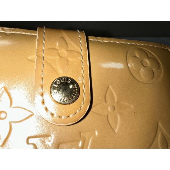 Louis Vuitton Glossy Beige Vernis Porte Monnaie Billets Viennois Kisslock Wallet - Picture 10 of 16